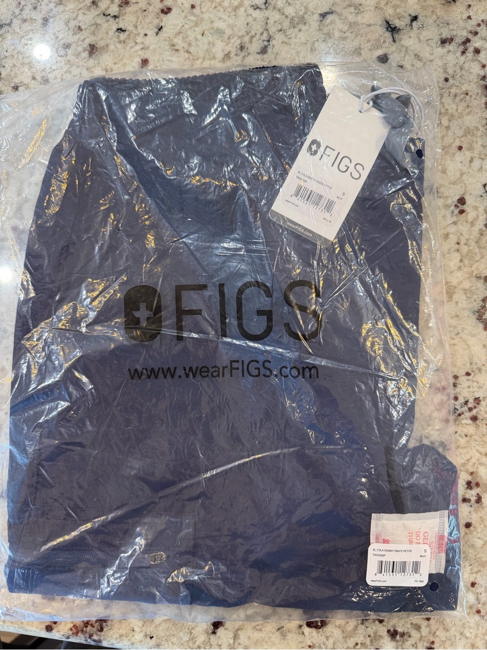Figs Women’s Skinny Pants in Navy